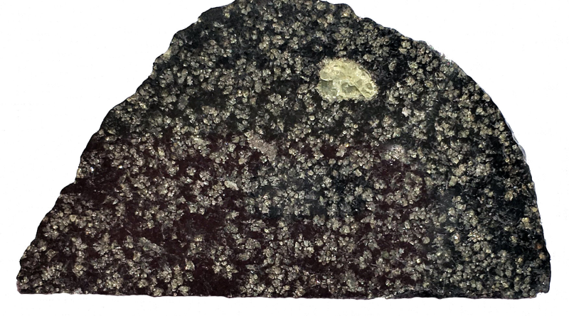 Meteorito raro revela evidência de um protoplaneta gigante nos primórdios do Sistema Solar